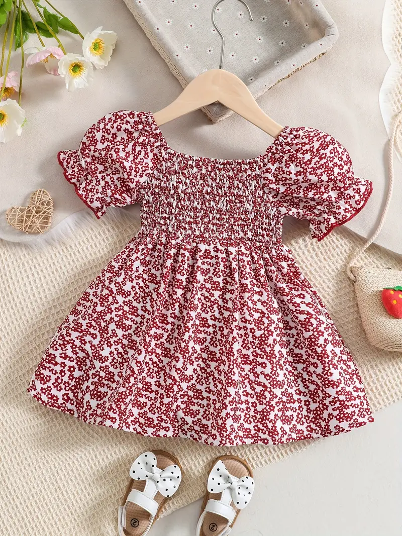 Adorable Baby Girl  Floral Dress – Summer Outfit with Puff Sleeves