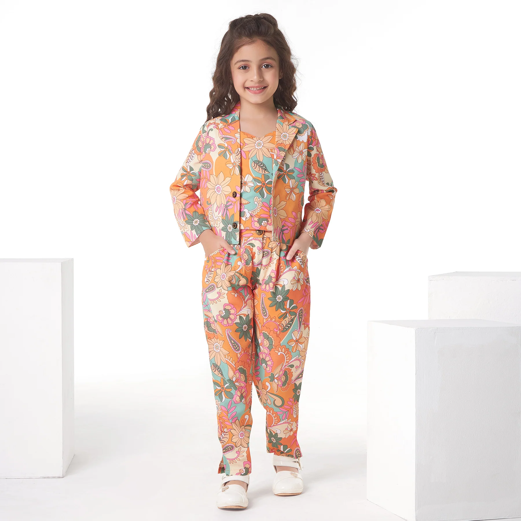 Trendy Floral Co-Ord Set for Girls – Stylish & Comfortable Outfit