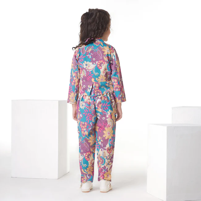 Trendy Floral Co-Ord Set for Girls – Stylish & Comfortable Outfit