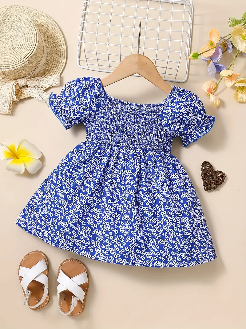 Adorable Baby Girl  Floral Dress – Summer Outfit with Puff Sleeves