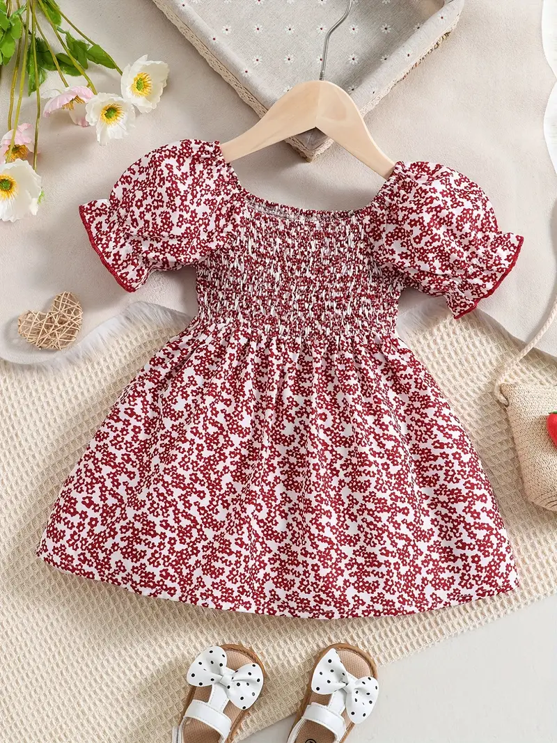 Adorable Baby Girl  Floral Dress – Summer Outfit with Puff Sleeves