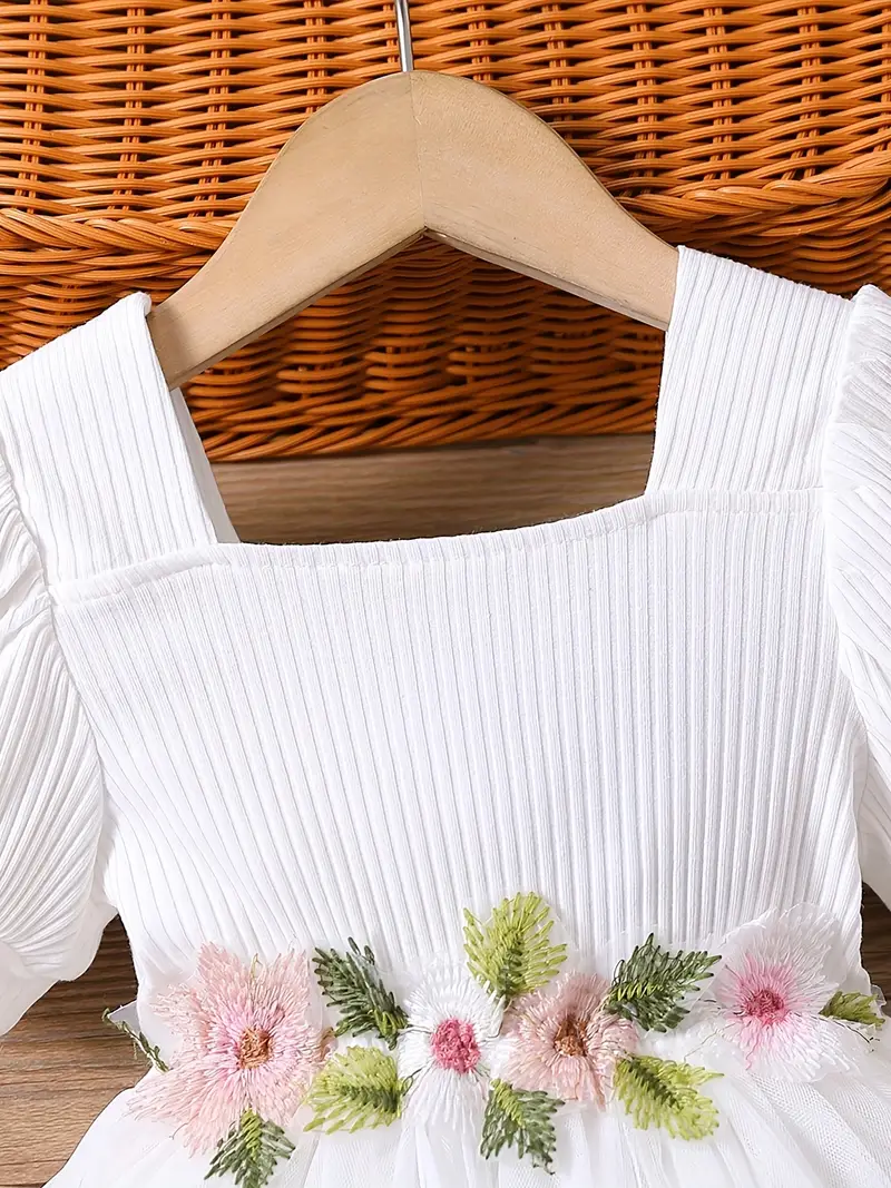 Elegant Baby Girl Dress with Floral Embellishments
