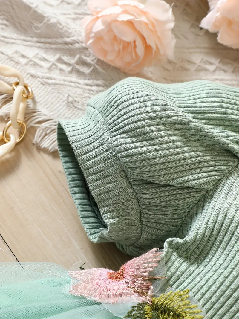 Elegant Baby Girl Dress with Floral Embellishments